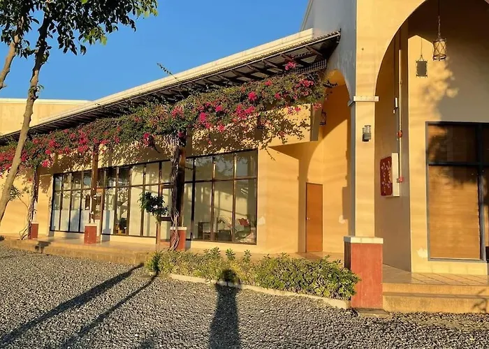 Mactan Brentwood Near Airport And Mall *